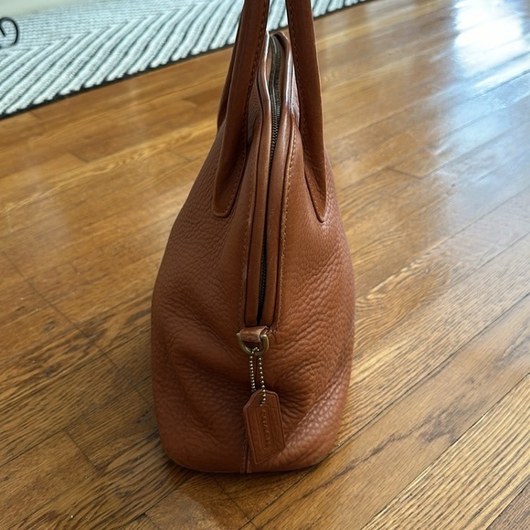 Coach - Picture 4 of 7